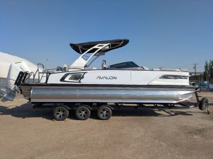 2026 Avalon Excalibur LTD 2585 QLS Windshield