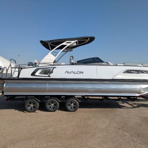 2026 Avalon Excalibur LTD 2585 QLS Windshield