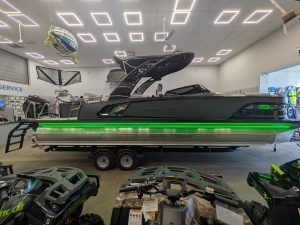 2026 Avalon Excalibur LTD 2585 QLS Windshield