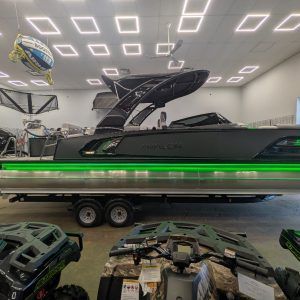2026 Avalon Excalibur LTD 2585 QLS Windshield
