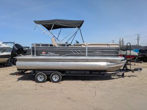 2022 Sun Tracker Party Barge 20 DLX