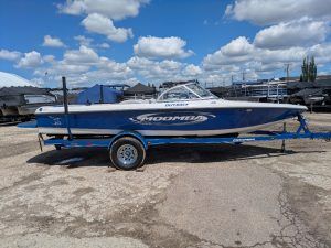 2004 Moomba Outback